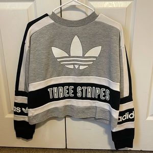 Adidas cropped sweatshirt/ LARGE